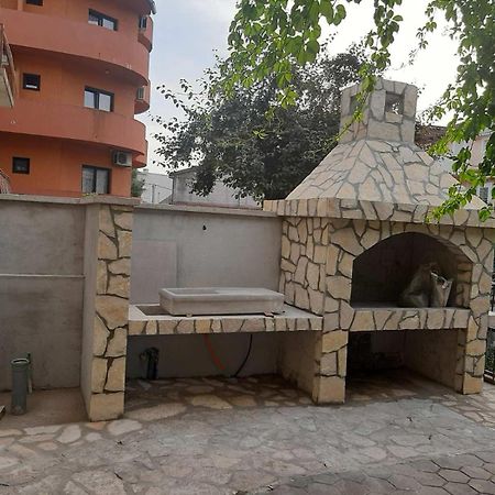 Apartmani Lucia Biograd Weißenburg Exterior foto