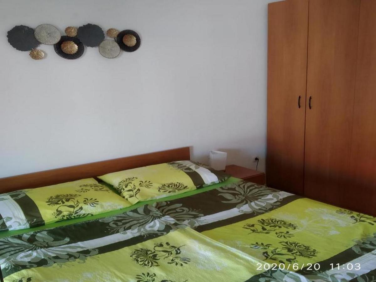 Apartmani Lucia Biograd Weißenburg Exterior foto