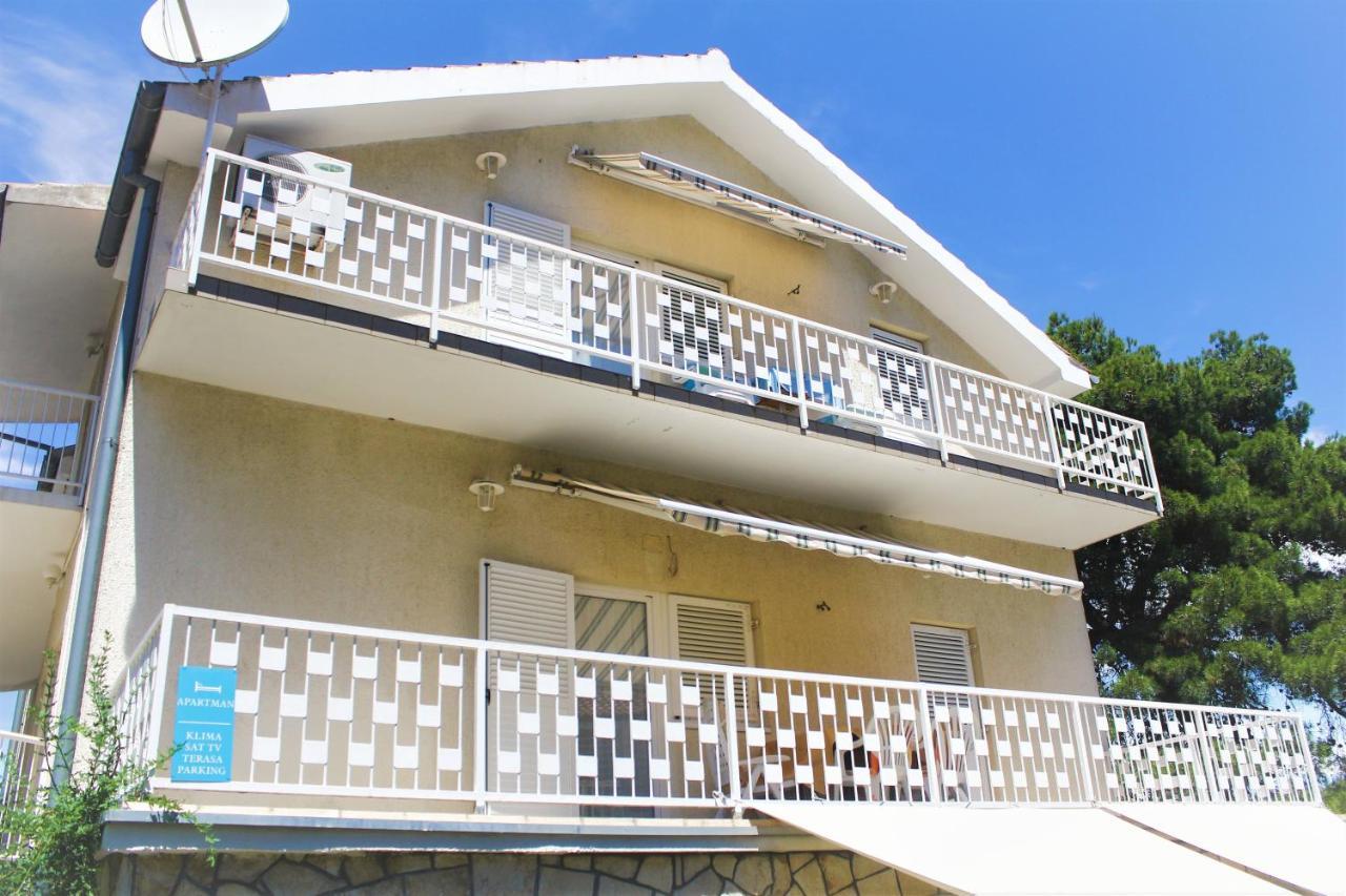 Apartmani Lucia Biograd Weißenburg Exterior foto