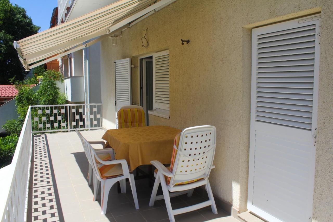 Apartmani Lucia Biograd Weißenburg Exterior foto