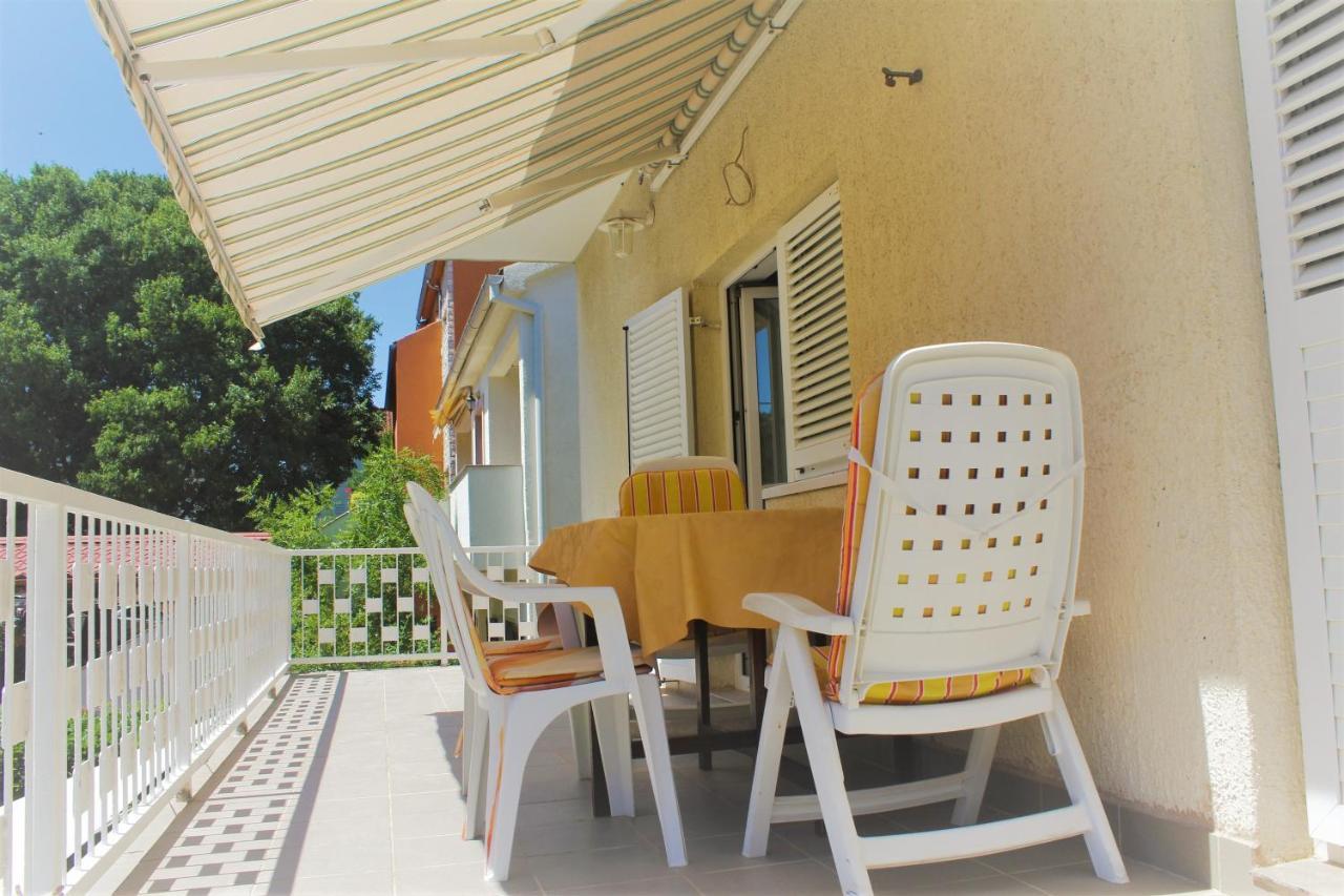 Apartmani Lucia Biograd Weißenburg Exterior foto