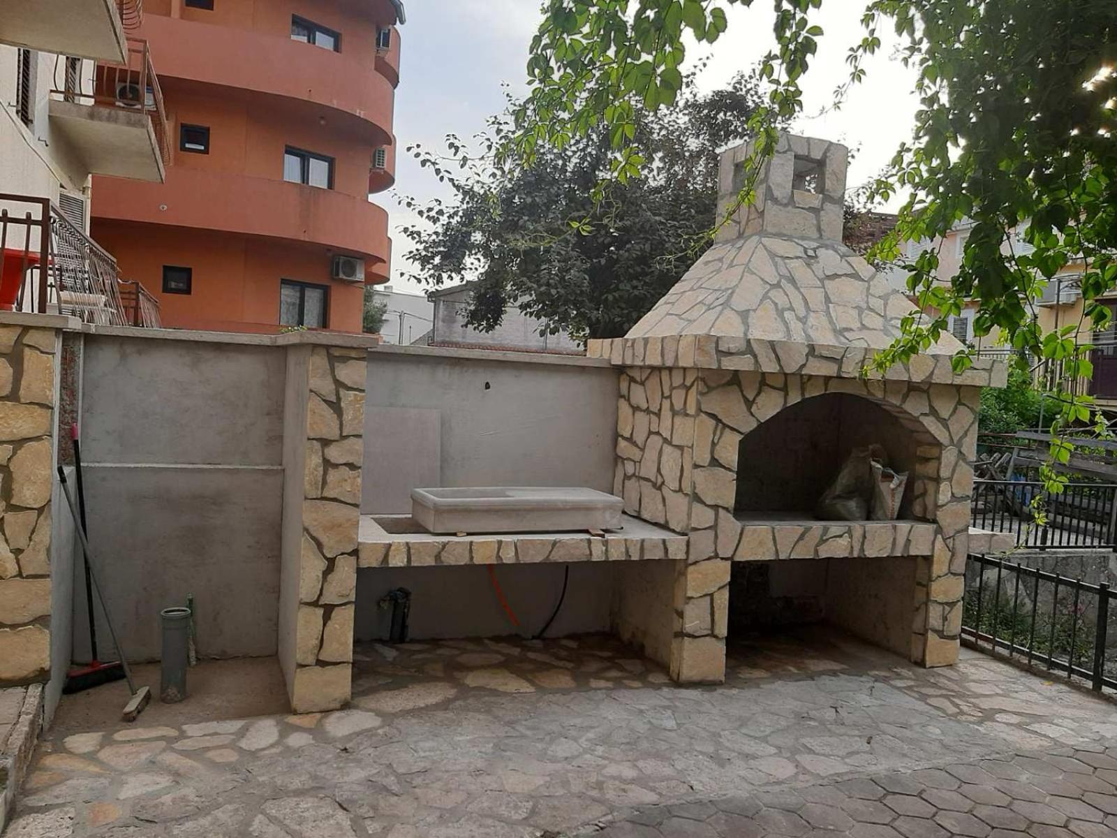 Apartmani Lucia Biograd Weißenburg Exterior foto